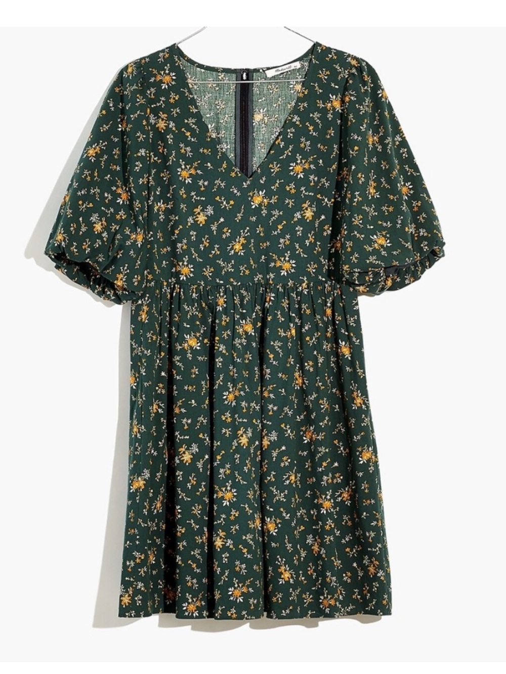 Madewell Poplin V-Neck Bubble-Sleeve
Mini Dress in Fresh Sprigs Size 4